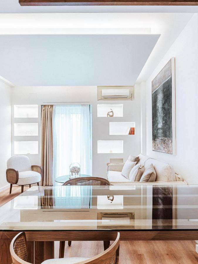 Luxury Apartment In The Heart Of The City - 1Br Athens Luaran gambar
