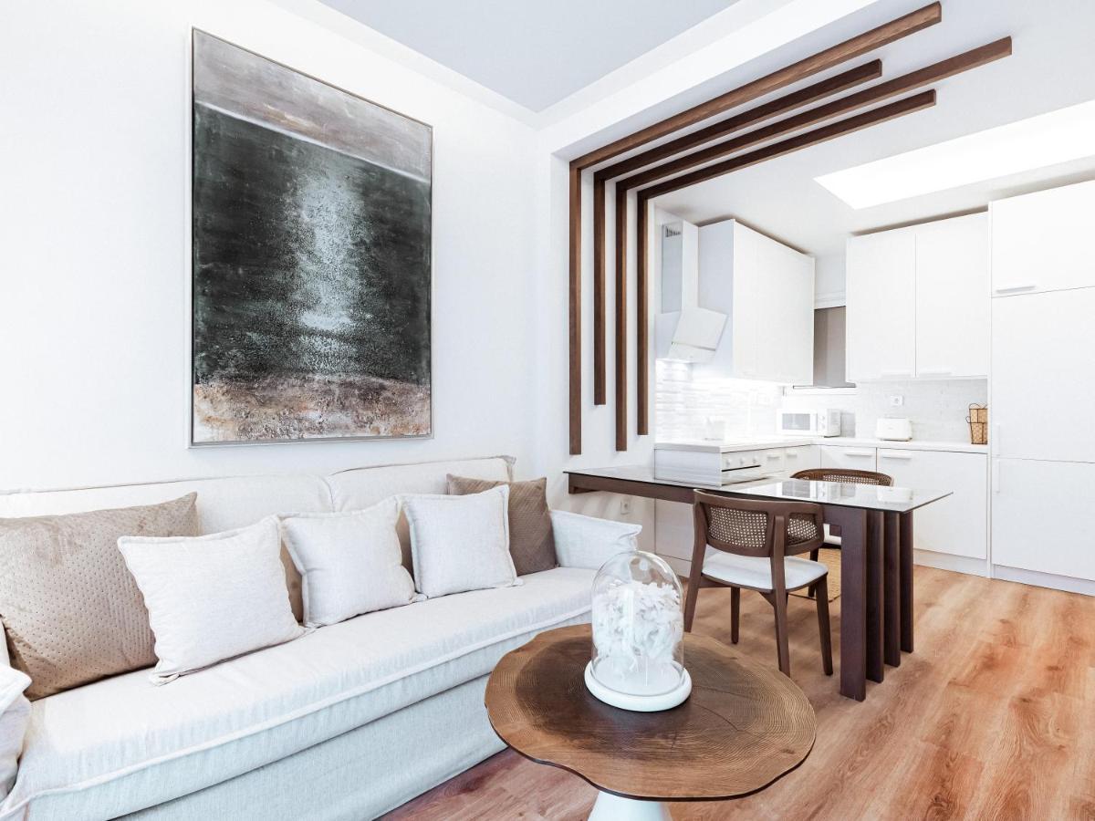 Luxury Apartment In The Heart Of The City - 1Br Athens Luaran gambar
